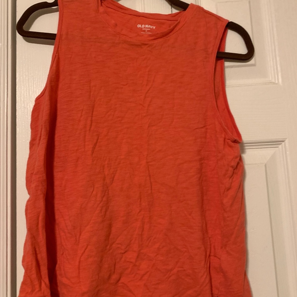 High neck tank coral